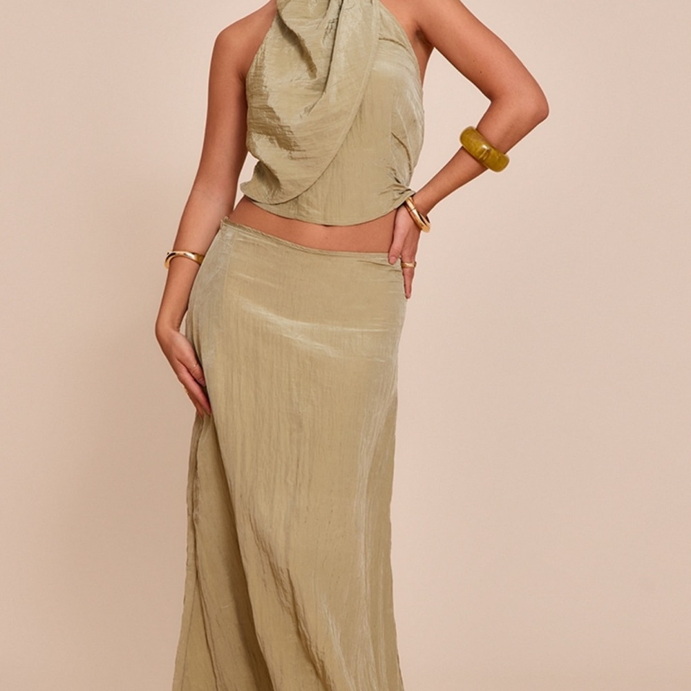 PrettyLittleThing Sage Khaki Woven 2 pc Set